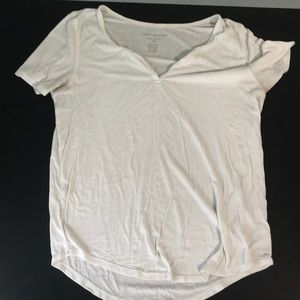 White American eagle ribbed tee with front slit